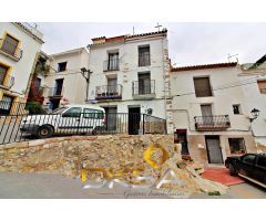 Bonita casa lista para entrar a vivir con preciosas vistas a la montaña en Alcudia de Veo