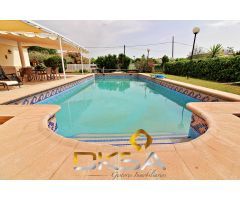 2 chalets unidos e independientes en venta a un paso de la playa, Castellón