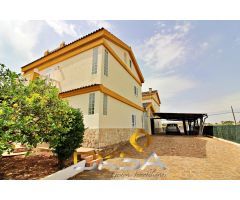 2 chalets unidos e independientes en venta a un paso de la playa, Castellón