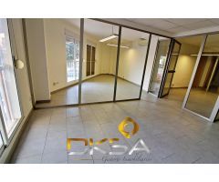 Local comercial en entresuelo, esquinero en Ausias March, Vila-real