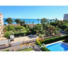 Bonito apartamento con terraza frontal en 2ª línea de mar, Benicasim