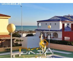 Amplio chalet de 2 plantas independientes en 2ª línea de mar, Almazora