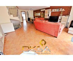 Precioso chalet adosado con piscina comunitaria a un paso de la playa de Burriana