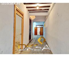 Amplia casa para reformar en el centro de Vila-real