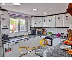 Amplio y bonito chalet en Borriol