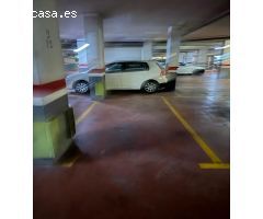 Plaza de aparcamiento en alquiler en calle Enric dOsso 6