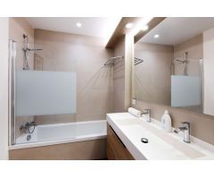 Exclusivo  piso de 3 dormitorios y 2 baños con vistas al mar