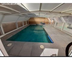 IMPRESIONANTE CHALET CON PISCINA CUBIERTA!!!