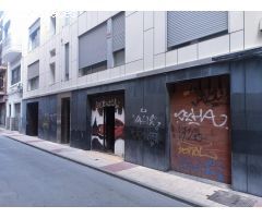 SE ALQUILAN DOS LOCALES CERCA DE LA GRAN VÍA DE  MURCIA