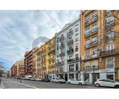 Dúplex en Venta en Valencia de las Torres, Valencia