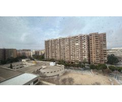 Piso en Venta en Valencia de las Torres, Valencia