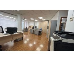 Oficina en Alquiler en Valencia de las Torres, Valencia