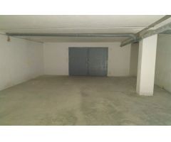 LOCAL IDEAL PARA TRASTEROS O ALMACÉN!!