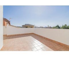 CHALET EN VENTA EN URBANIZACIÓN MOLINO ALTO!