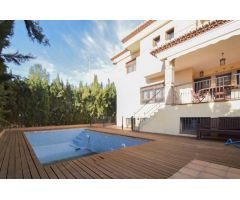 IMPRESIONANTE CHALET EN MARACENA!!