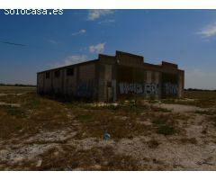 SE VENDEN 8 NAVES 1280 M/2 TOTAL, CADA UNA DE LAS NAVES OCUPA 160 M/2  CONSTRUIDOS , DENTRO DE PARCE
