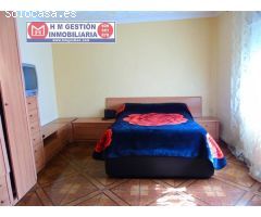 Casa en planta baja con 220 m2, 15 metros de fachada, garaje para dos coches, tres dormitorios salón