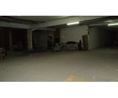 Local comercial de 900 m/2 a dos calles,  y 10 plazas de garaje