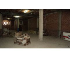 Local comercial de 900 m/2 a dos calles,  y 10 plazas de garaje