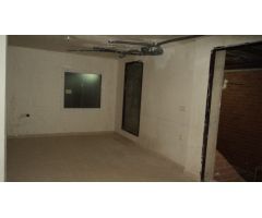 Local comercial de 900 m/2 a dos calles,  y 10 plazas de garaje