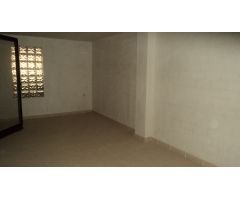 Local comercial de 900 m/2 a dos calles,  y 10 plazas de garaje