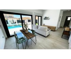 Villa en Venta en Pinar de Campoverde, Alicante