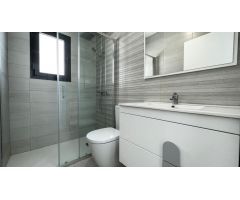 Villa en Venta en Pinar de Campoverde, Alicante