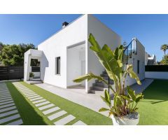 Villa en Venta en Pinar de Campoverde, Alicante
