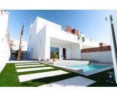 Villa en Venta en Pilar de la Horadada, Alicante