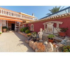 Magnifica Villa con piscina en La Regia
