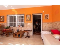Magnifica Villa con piscina en La Regia
