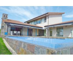 Chalet en Venta en Ribamontan al Monte, Cantabria