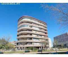 EXCEPCIONAL,ELEGANTE, MODERNO piso junto a los Jardines de Piquío en el Sardinero, CON VISTAS