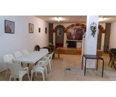 LOCAL COMERCIAL EN EL CENTRO DE LA LOCALIDAD!