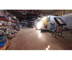 SE VENDE NAVE/LOCAL COMERCIAL EN EL CARPIO