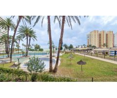 APARTAMENTO EN PRIMERA LÍNEA DE PLAYA, FRONTAL y con VISTAS AL MAR Y MONTAÑA !!