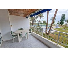 APARTAMENTO EN PRIMERA LÍNEA DE PLAYA, FRONTAL y con VISTAS AL MAR Y MONTAÑA !!