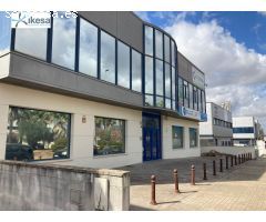 LOCAL COMERCIAL EN POLIGONO PIBO