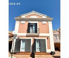 Chalet en Venta en Montequinto, Sevilla