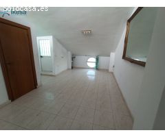 GRAN OPORTUNIDAD. Casa con 4 habitaciones.