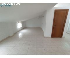 GRAN OPORTUNIDAD. Casa con 4 habitaciones.