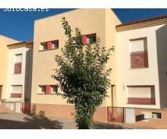 VIVIENDA EN VENTA EN AZNALCAZAR!!