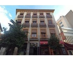 SE VENDE APARTAMENTO EN GRANADA.