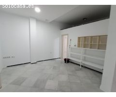 Excelente local comercial en Calle Ancha
