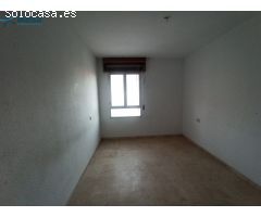 Piso de 4 habitaciones seminuevo