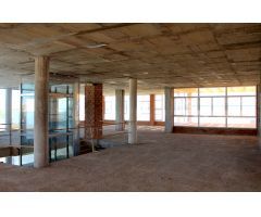 GRAN LOCAL EN VENTA EN LA ALGABA!!