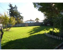 FINCA DE 4.400m2 (Consta: CHALET + CHALET Y PISCINA + PARCELA )