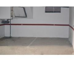 Venta de plaza de garaje con trastero.