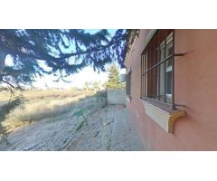 Chalet en zona de Hozanejos