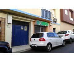 Local en Fuente Amarga